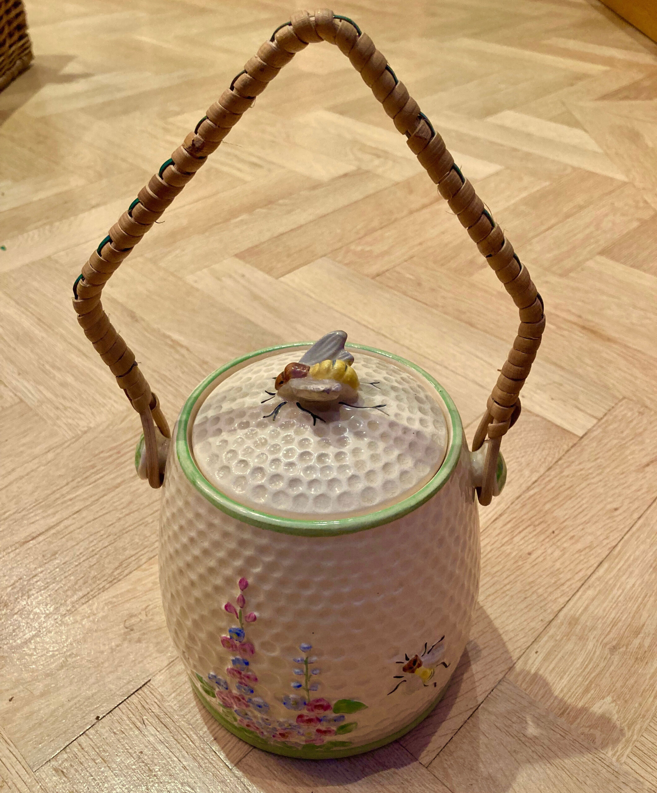 Art Deco Kensington Ware English 'Beehive' storage container |